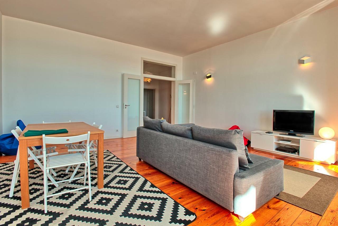 Cais Santarem Tagus River Apartment